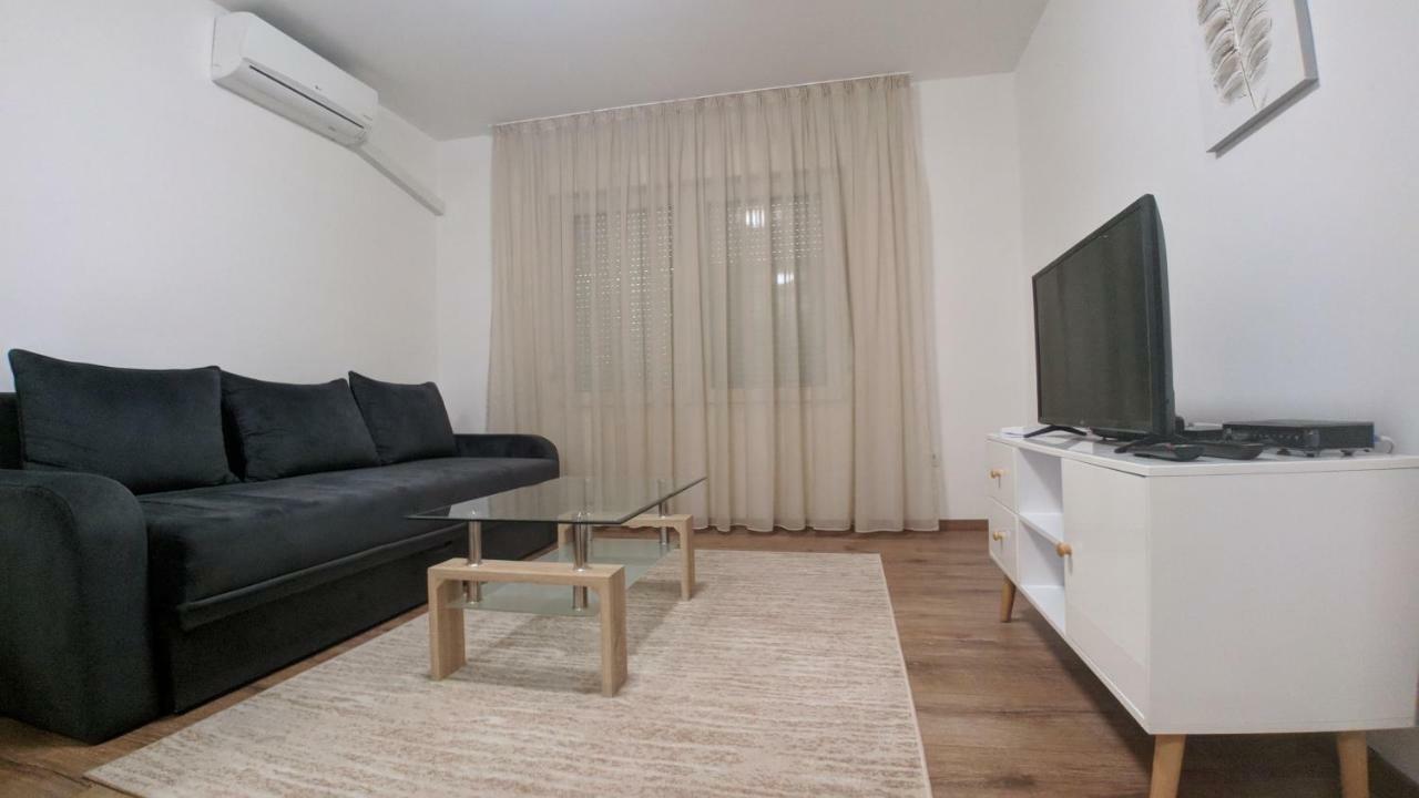 City Mid Mostar Apartment Екстериор снимка